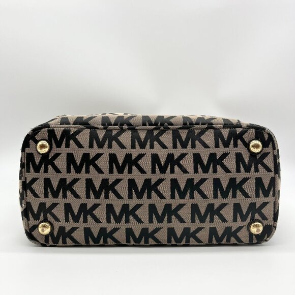 Michael Kors Beige & Black Signature Canvas Tote Bag - Picture 5 of 10